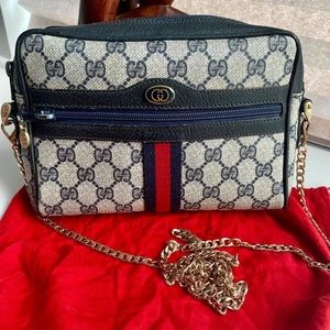 VINTAGE Gucci GG Supreme Ophidia Crossbody Bag